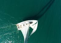 barcha a vela bavaria 46 cima dell'albero ponte vele yacht a vela